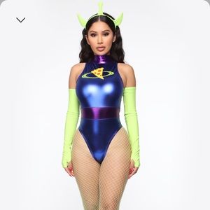 FASHION NOVA HALLOWEEN COSTUME